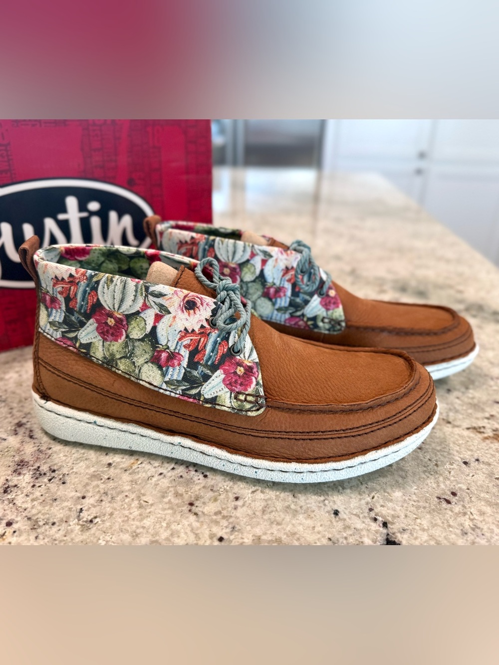 JUSTIN Women's Breezy Casual Shoes - Breezy Pecan (NIB)
